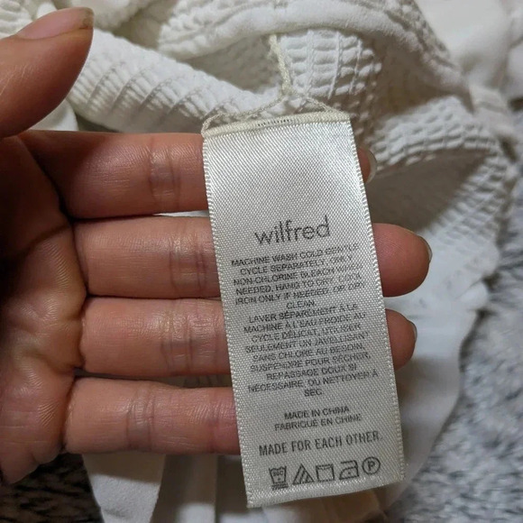 Aritzia White Tempest Blouse Long Sleeves XXS Sheer - Picture 7 of 9